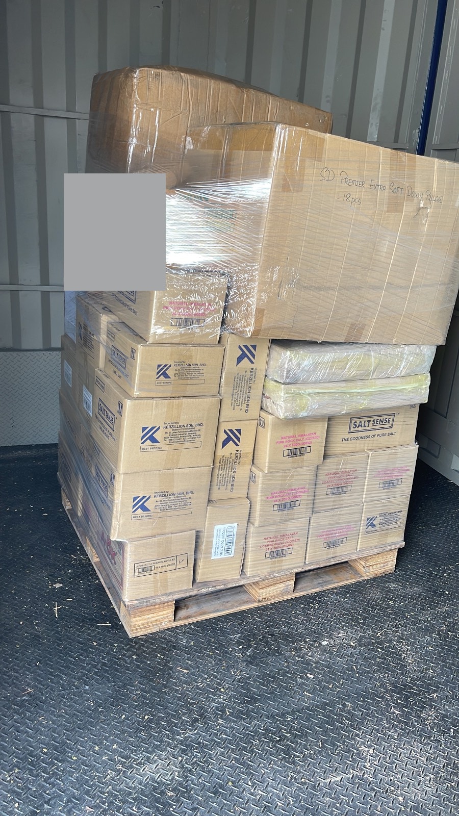 Packed commercial cargo at pickup in Batu Caves